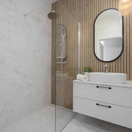 Grzybowska Sophisticated With Balcony & Parking In The Center Of By Renters Prestige Apartmán