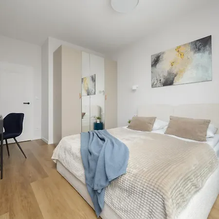 Apartmán Grzybowska Sophisticated With Balcony & Parking In The Center Of By Renters Prestige