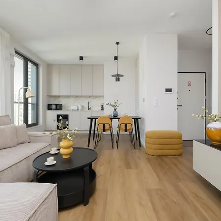 Apartmán Grzybowska Sophisticated With Balcony & Parking In The Center Of By Renters Prestige Varšava