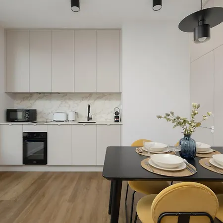 Apartmán Grzybowska Sophisticated With Balcony & Parking In The Center Of By Renters Prestige *