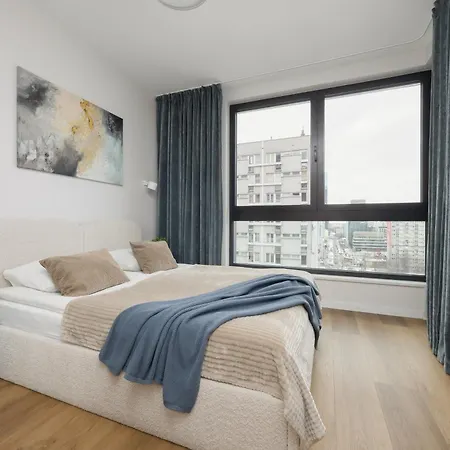 Apartmán Grzybowska Sophisticated With Balcony & Parking In The Center Of By Renters Prestige *