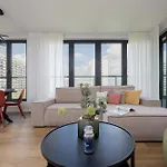Grzybowska Sophisticated With Balcony & Parking In The Center Of By Renters Prestige Lägenhet Warszawa
