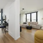 Apartmán Grzybowska Sophisticated With Balcony & Parking In The Center Of By Renters Prestige