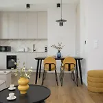Grzybowska Sophisticated With Balcony & Parking In The Center Of By Renters Prestige شقة وارسو