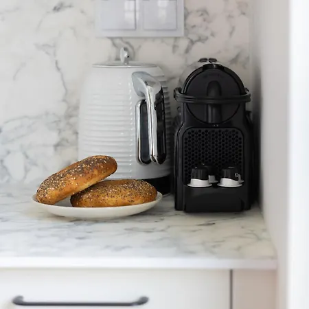 Grzybowska Sophisticated With Balcony & Parking In The Center Of By Renters Prestige Appartement Warschau