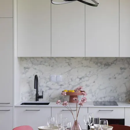 Appartement Grzybowska Sophisticated With Balcony & Parking In The Center Of By Renters Prestige