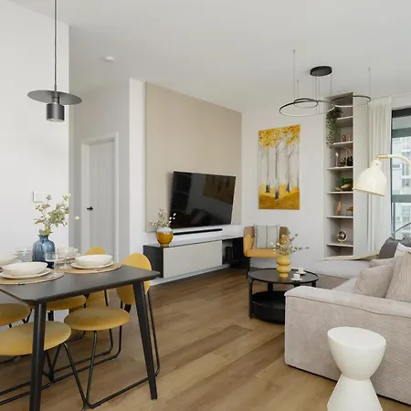 Grzybowska Sophisticated With Balcony & Parking In The Center Of By Renters Prestige وارسو