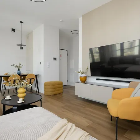 Grzybowska Sophisticated With Balcony & Parking In The Center Of By Renters Prestige شقة وارسو