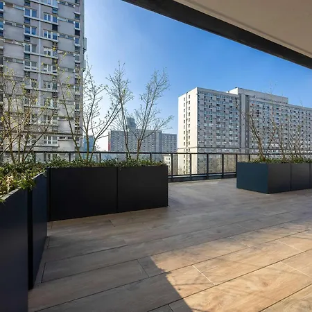 Grzybowska Sophisticated With Balcony & Parking In The Center Of By Renters Prestige Lägenhet Warszawa