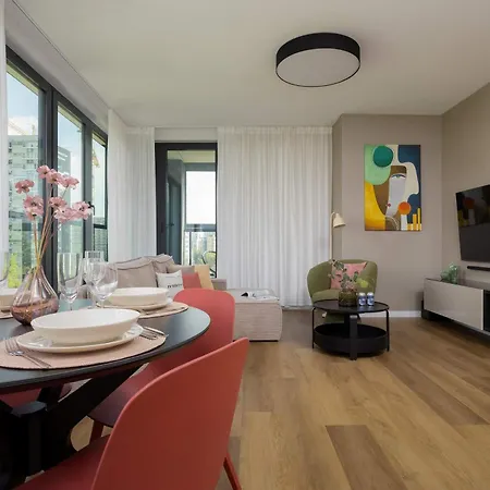 Lägenhet Grzybowska Sophisticated With Balcony & Parking In The Center Of By Renters Prestige *