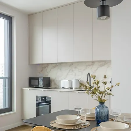 Grzybowska Sophisticated With Balcony & Parking In The Center Of By Renters Prestige 바르샤바